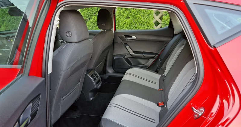Seat Leon cena 99900 przebieg: 29000, rok produkcji 2022 z Przemyśl małe 254